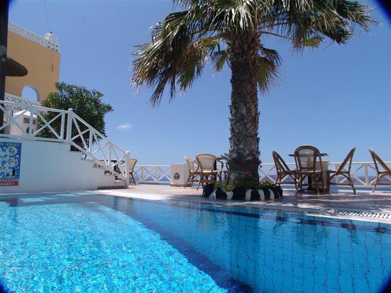Cliff Side Suites Фіра Екстер'єр фото