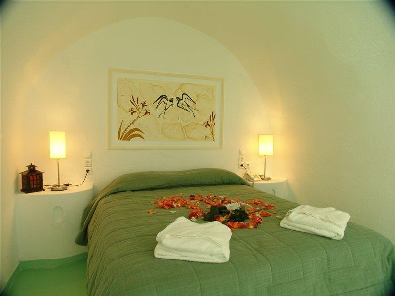 Cliff Side Suites Фіра Екстер'єр фото